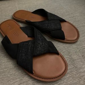 Toms slide on sandals